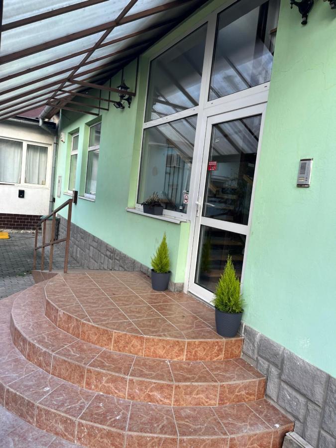 Apartman Gabi Lucenec Exterior photo